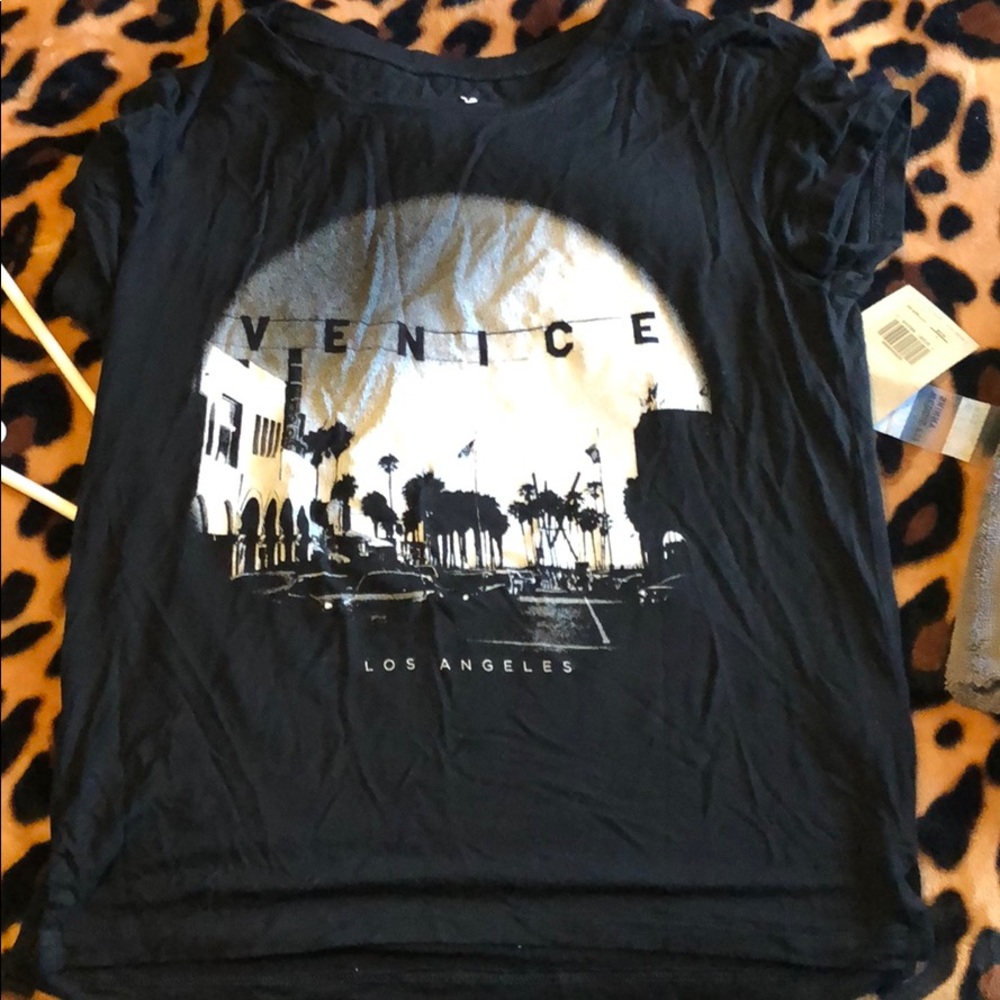 AE super soft cropped shirt